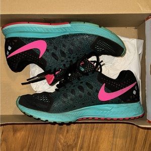 Nike running shoes size 6.5. Used for some runs, stopped wearing them.